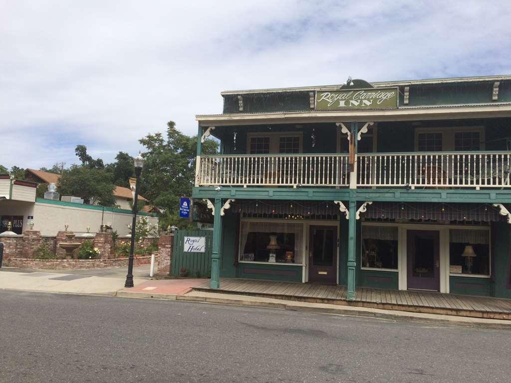 Americas Value Royal Carriage Inn 3*